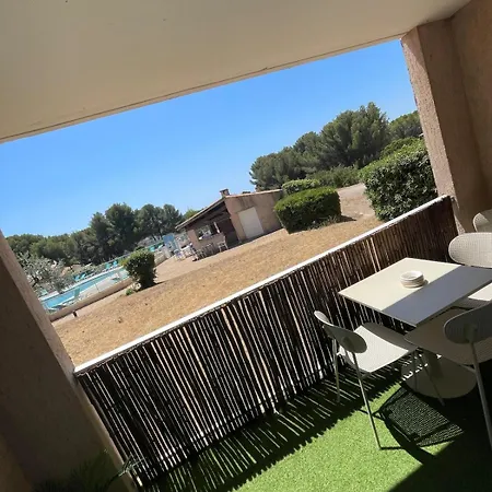 Le Santorin T2 Climatise Parking Piscine Apartament *