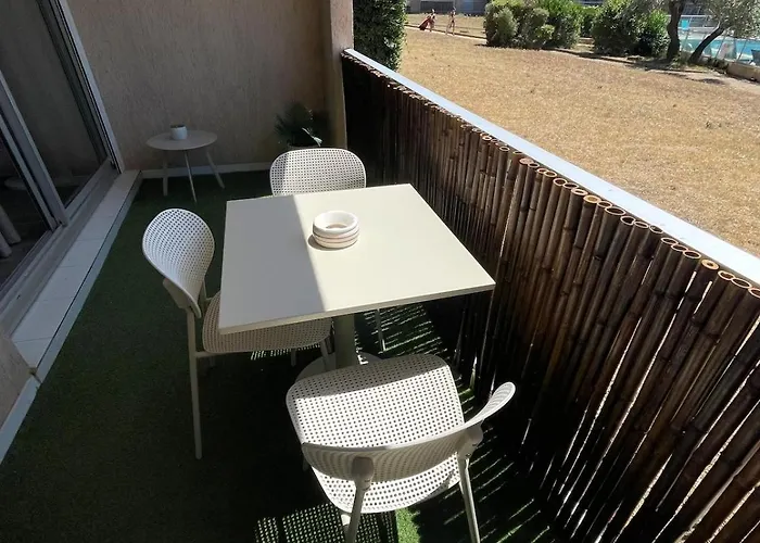 公寓 Le Santorin T2 Climatise Parking Piscine 巴拉吕克莱班